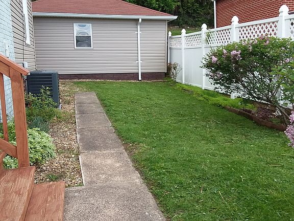 4th image of 716 Hazel Ave