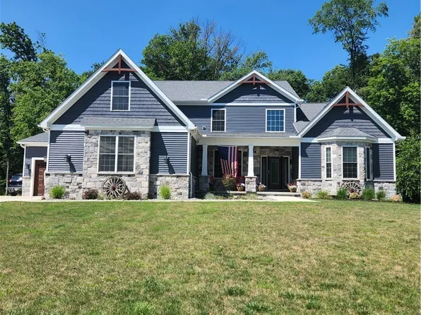 4534 Glen Eagle Dr, Brecksville, OH 44141