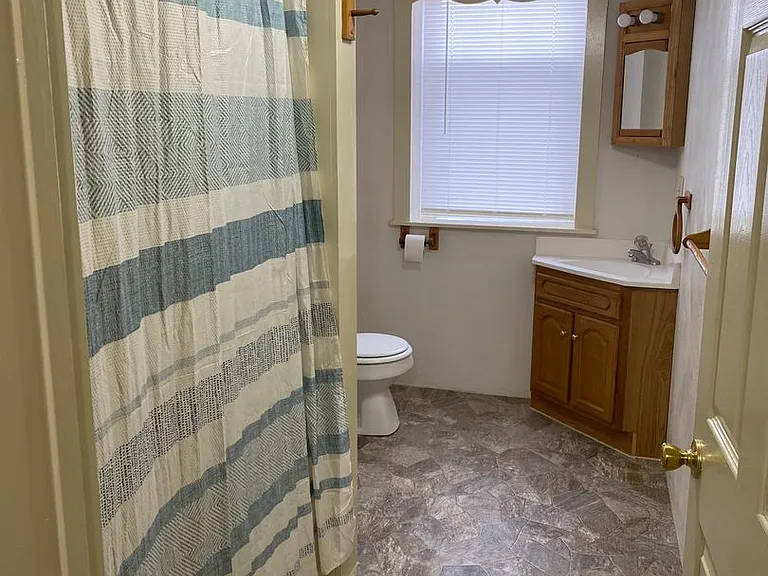 315 West Main St — Photo 10