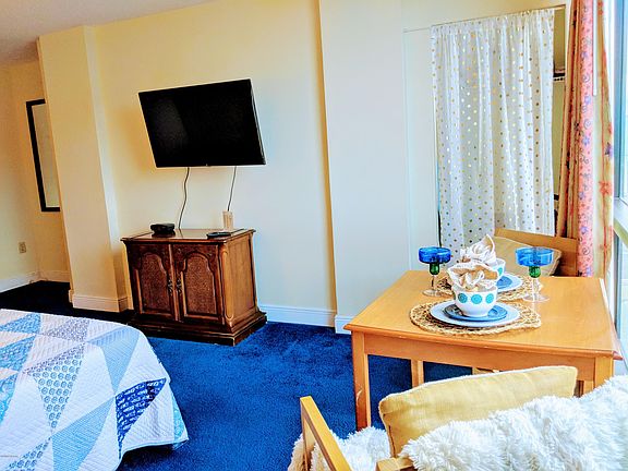 4th image of 1909 S Atlantic Ave #224