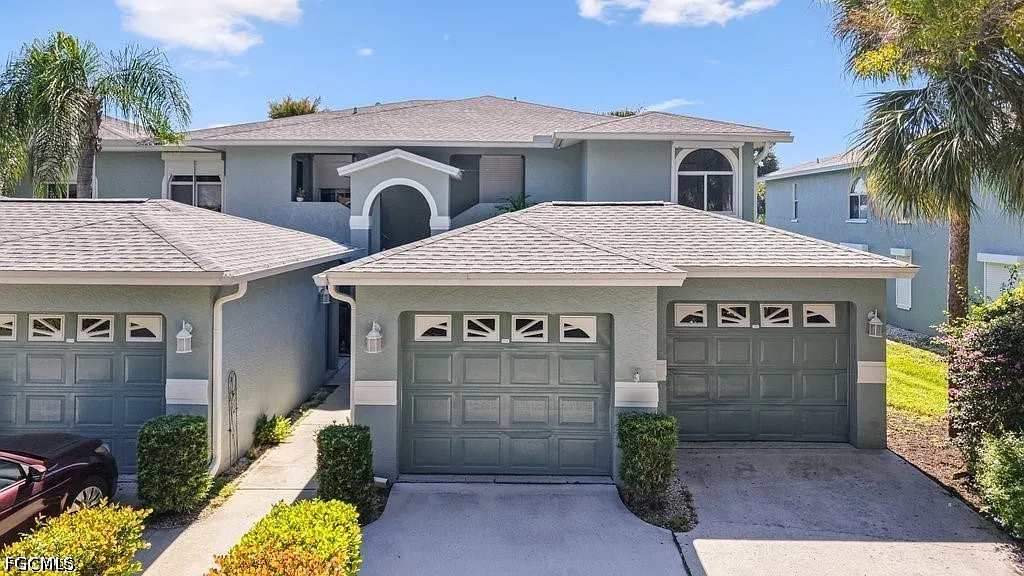 3 bed, 2.0 bath, 1362 sqft, $2,500 — Photo 2