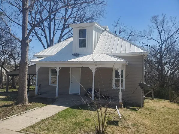 341 Spruce St, Bourbon, MO 65441