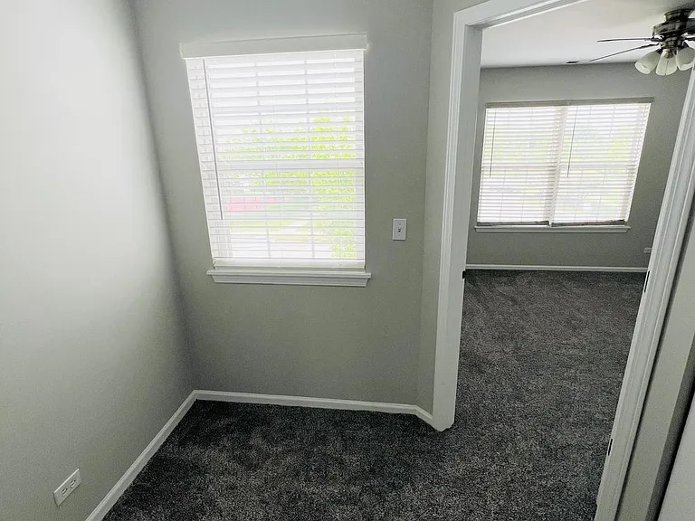 3104 Falling Waters Ln — Photo 4