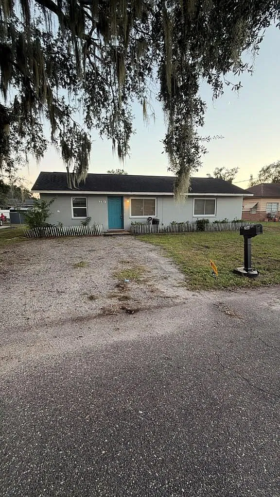 3 bed, 966 sqft, $1,500 — Photo 3