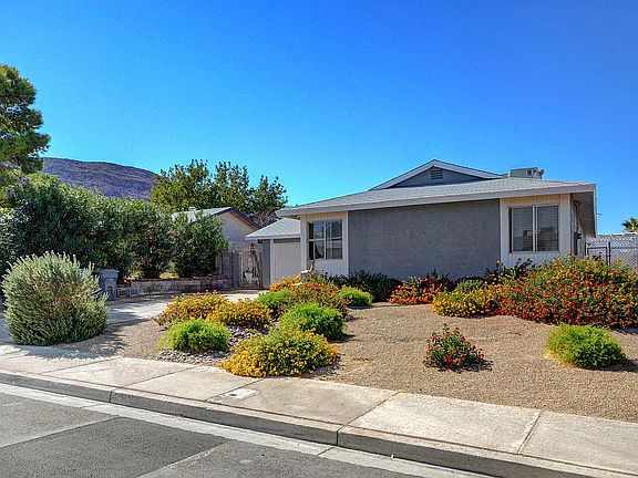 3rd image of 430 Bottle Brush Way