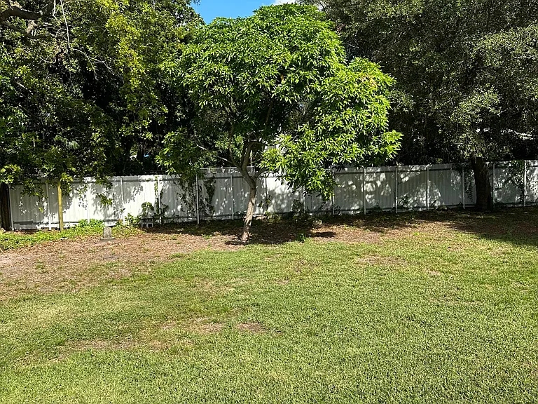 901 NW 50th St — Photo 10