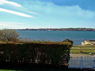 48 Shore Dr, Middletown, RI 02842