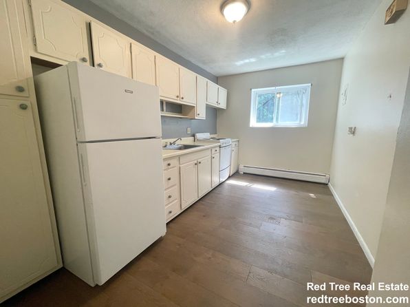 35 Westgate Rd #4