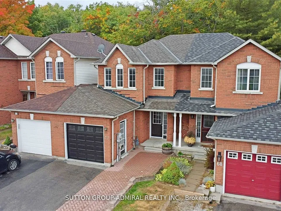 70 Hawthorne Cres #WALKOUT
