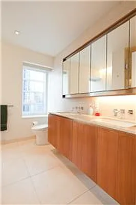 Sold by Siderow Residential Group | media 6