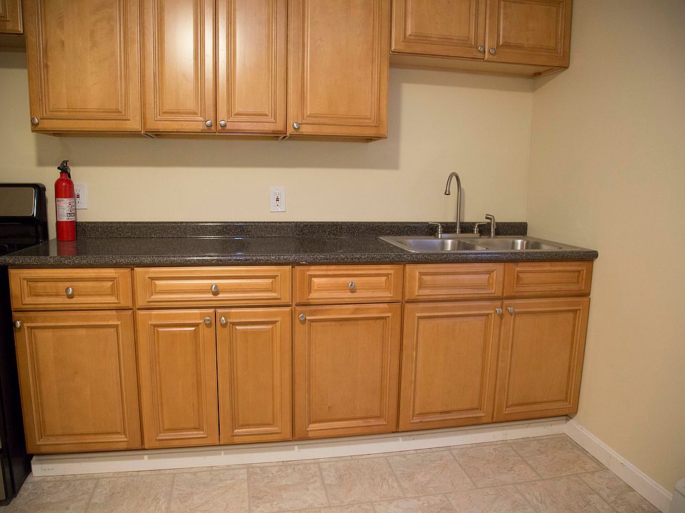 2nd image of 9 Wilson Ave APT 2