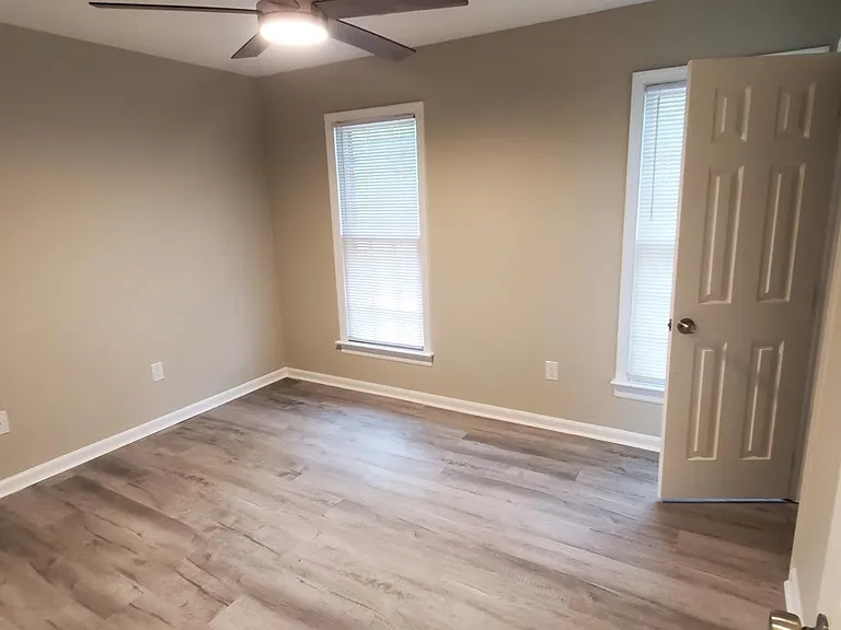 4608 Kingsrow Dr — Photo 5