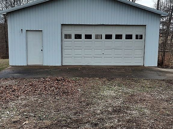 3rd image of 291 Rock Haven Rd