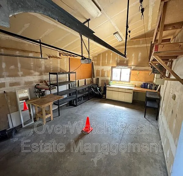17024 Meadow Creek Dr — Photo 12
