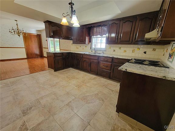 4th image of 101 Ramblewood Dr