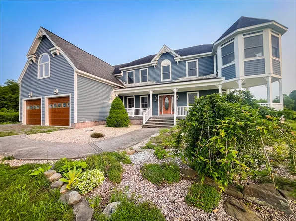 213 Pleasant Valley Rd, Groton, NY 13073