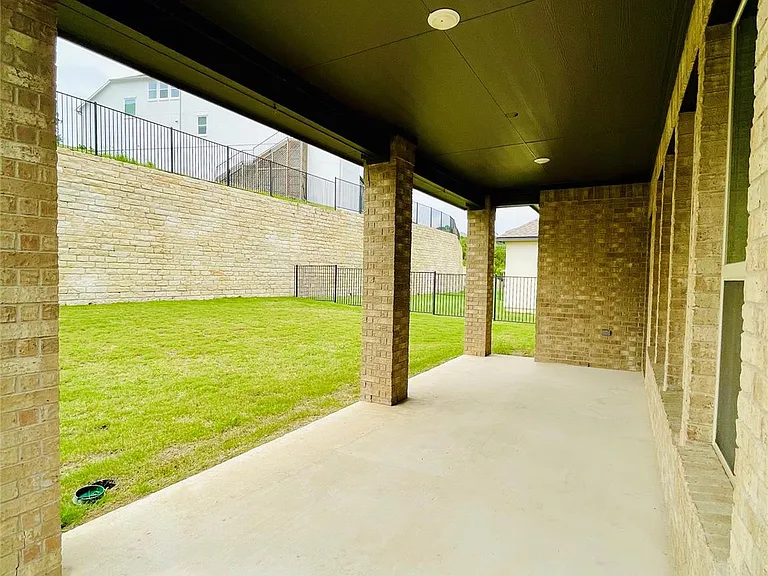 1401 Brescia Walk — Photo 15