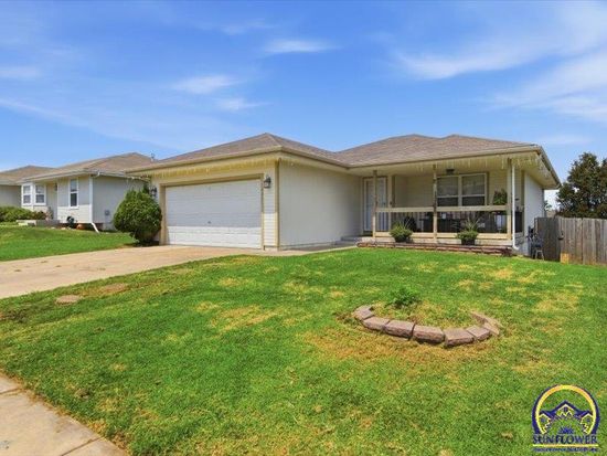 424 SE 44th St, Topeka, KS 66609