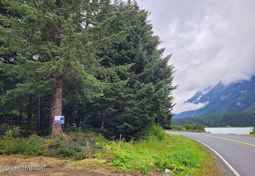 1st image of 4153 Lutak Rd