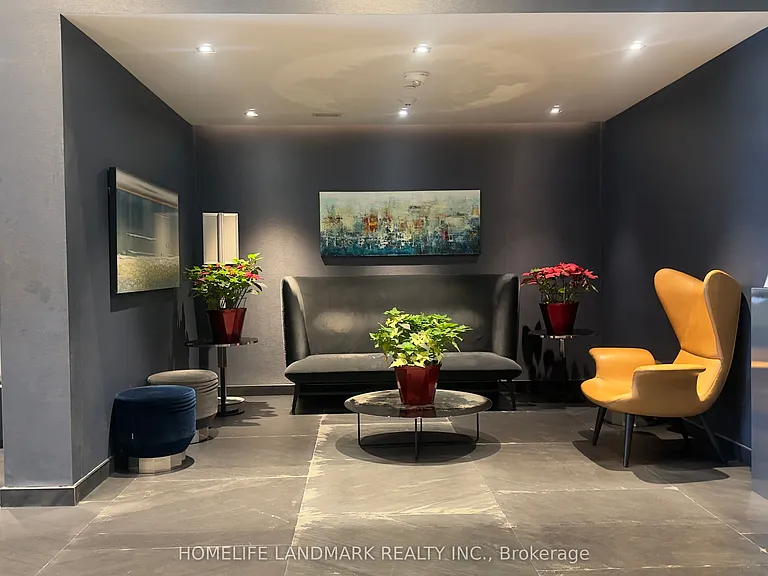 28 Wellesley St E #3008 — Photo 4