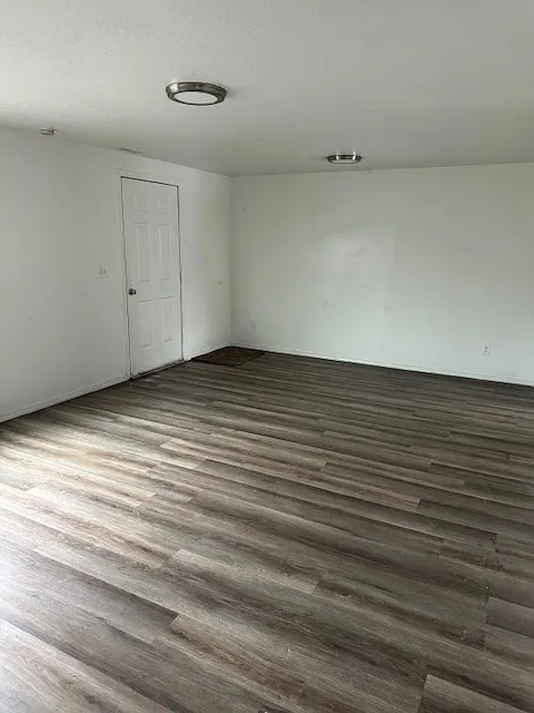 3 bed, 1170 sqft, $1,500 — Photo 3