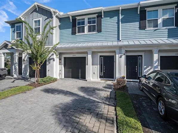 2919 Grand Kemerton Pl, Tampa, FL 33618