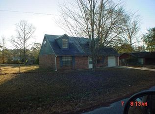 203 Honey Suckle Ln, Deridder, LA 70634