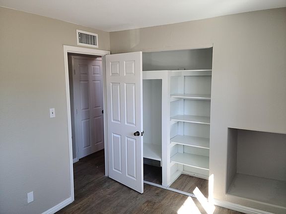 4th image of 4514 E Lynne Ln