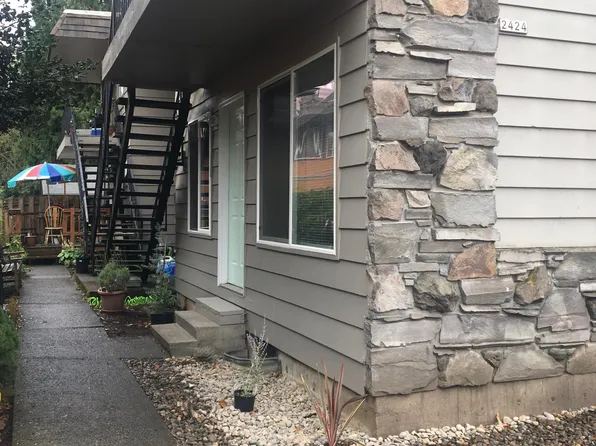 2424 NE Hoyt St APT 1, Portland, OR 97232
