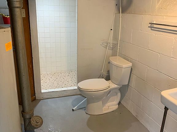 3rd image of 358 Hawthorne St