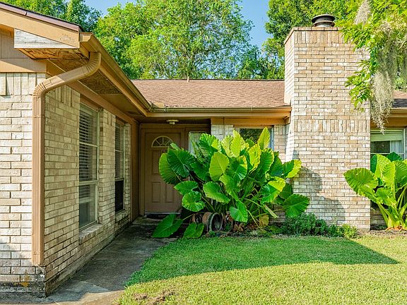 3rd image of 133 Tweedy Ln #878