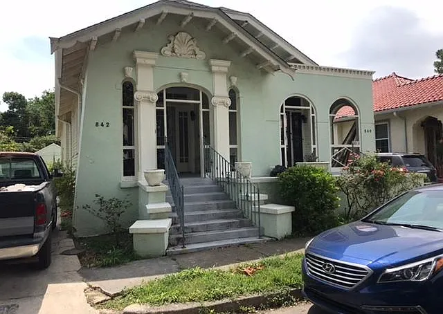 842 Wilson Dr — Photo 1