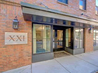 21 George St APT 208, Charleston, SC 29401