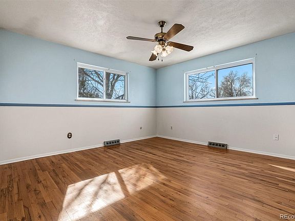 3rd image of 1612 Mount Evans Dr