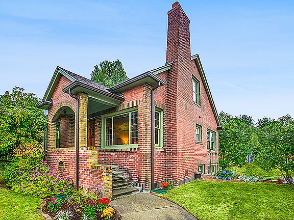 5th image of 8304 Mary Ave NW