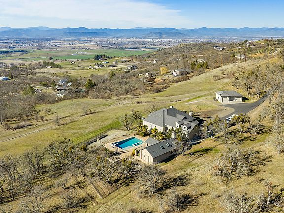 5th image of 4182 N Roxy Dr