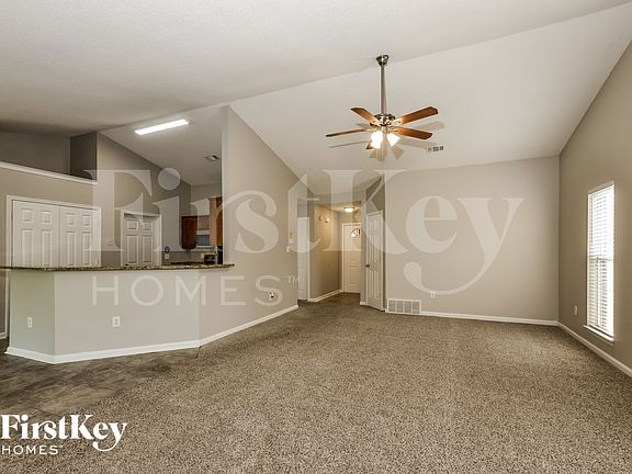 5th image of 7800 Parkview Cir E