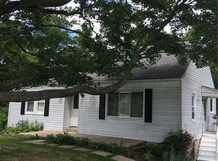 17 Fosterville Rd, Greensburg, PA 15601