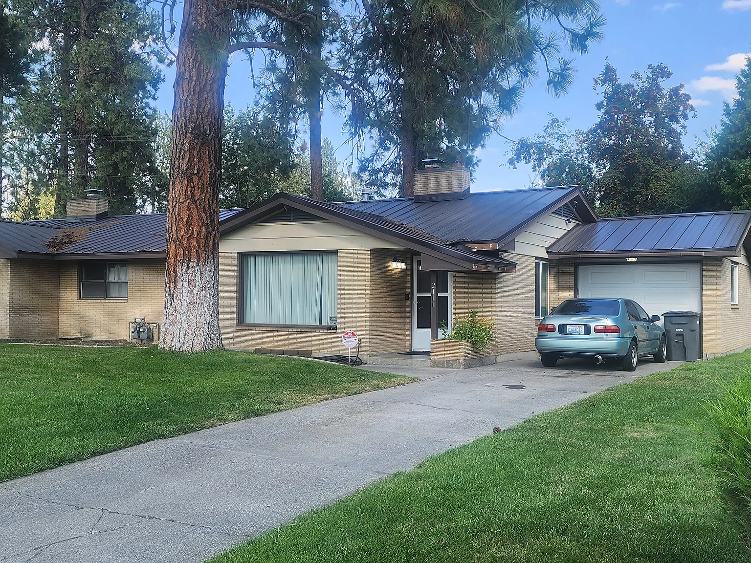 2111 S McDonald Rd — Photo 1