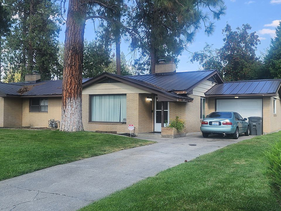 1st image of 2111 S McDonald Rd