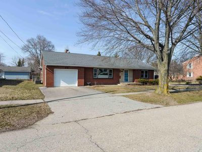 603 E Bay St, East Tawas, MI, 48730
