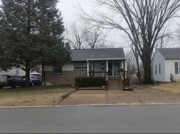 10370 Renfrew Dr, Saint Louis, MO 63137