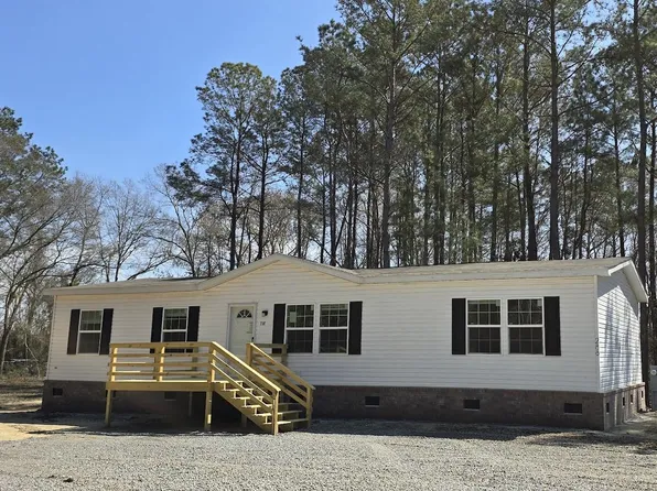 288 Tiger Lily Ln, Saint Stephen, SC 29479