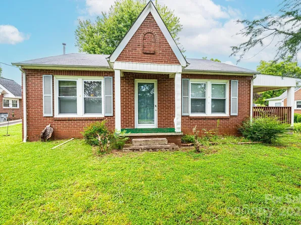 519 Lower Creek Dr NE, Lenoir, NC 28645