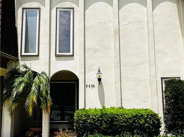 9696 Monte Carlo Cir, Huntington Beach, CA 92646