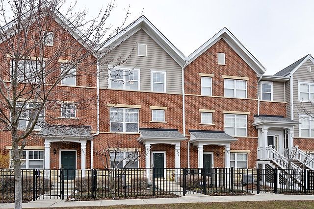 1st image of 328 W Wood St #37