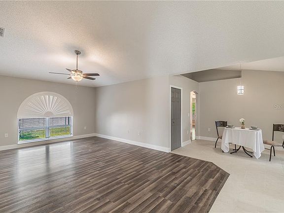 5th image of 3004 Etta Cir