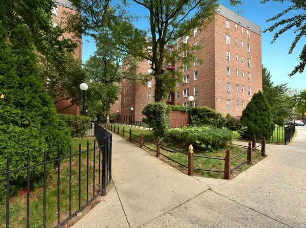 65-35 Yellowston Boulevard image 1 of 12