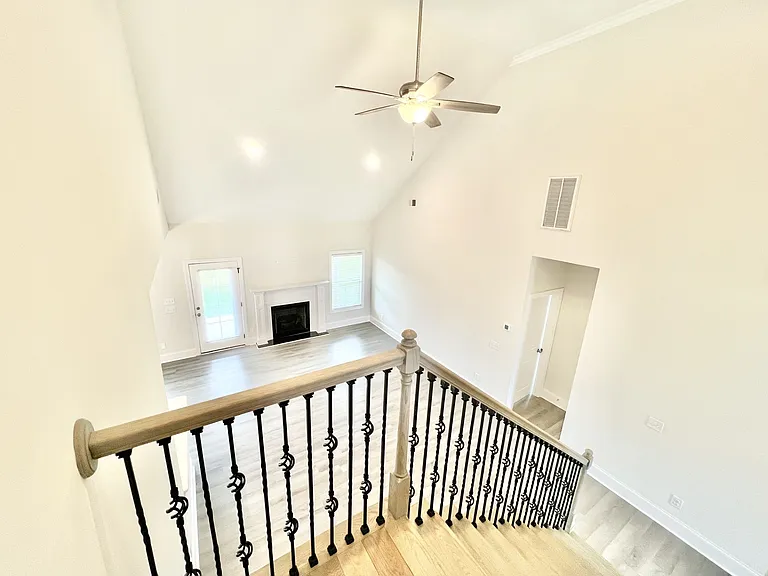 1102 Cavil Hollins Ct — Photo 41