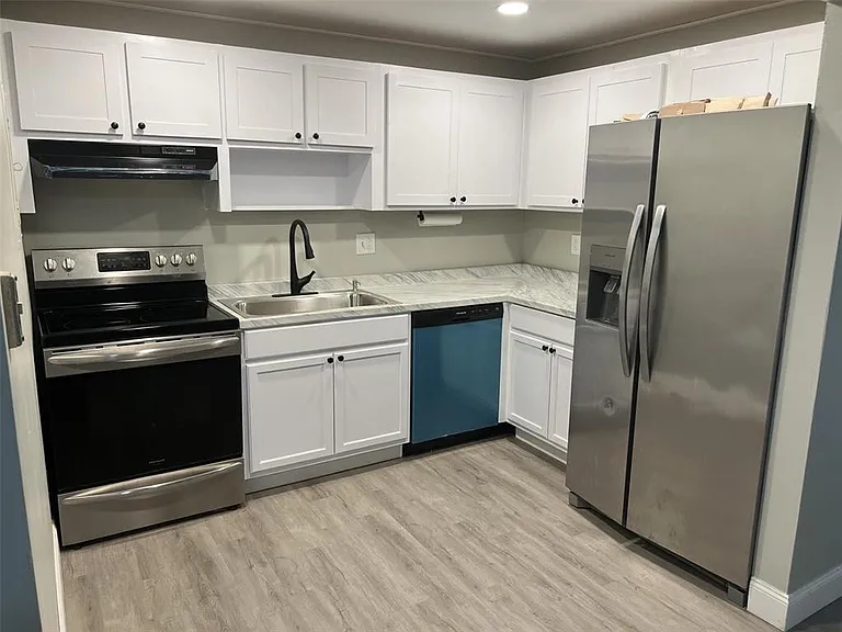 7000 NW 17th St #109 — Photo 15